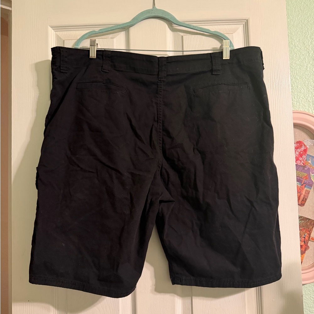 Wrangler Men's Black Cargo Shorts - Picture 4 of 7
